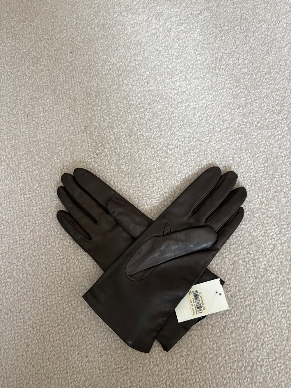 Bloomingdale’s NWT Classic Dark Brown Leather Gloves